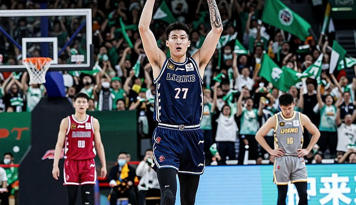 Chiếc ghế trống của Giannakopoulos và canh bạc cấu trúc của EuroLeague